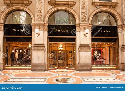 prada fabriek italie